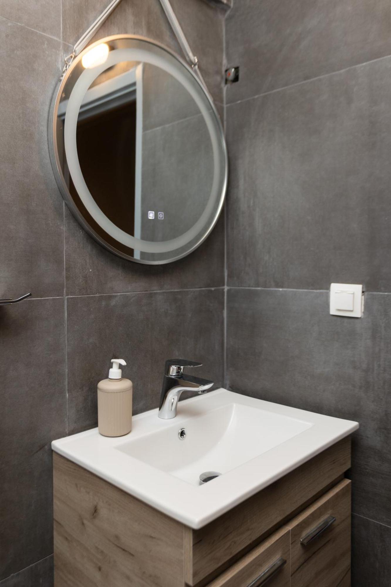 Tsimiski Double Suites #8 Thessaloniki Room photo